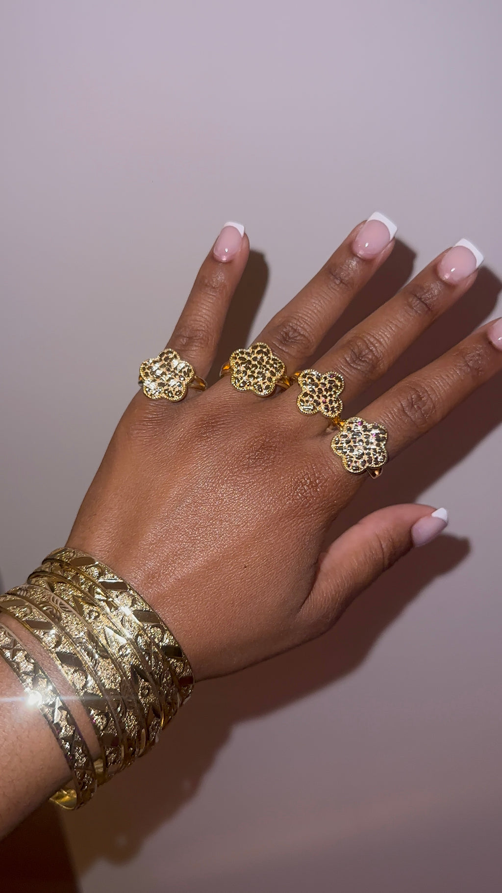 5 Clover Ring